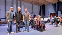 Musikalische Glückwünsche zum Geburtstag von Ehrenvorstand Alfons Woll